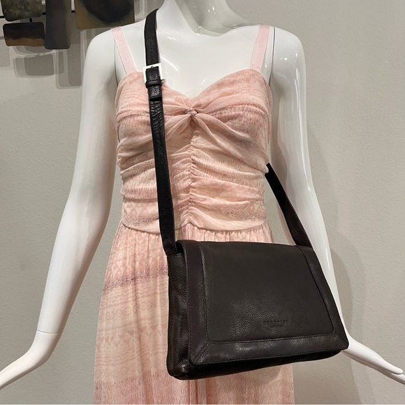 REACTION Kenneth Cole Reaction Brown Soft Leather Messenger Crossbody Bag 11x8” - Picture 2 of 14